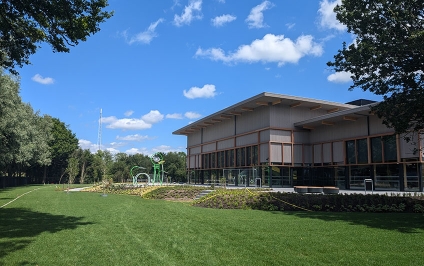 Opening van het mooiste zwembad van Nederland